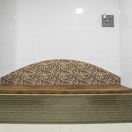 Relax Guest House มุมไบ ภายนอก รูปภาพ
